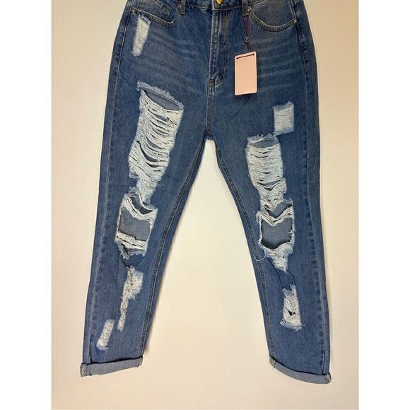 Distressed Ripped Knee boyfriend Jeans - Picture 8 of 11